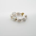 Mojo Loves Big Pearls