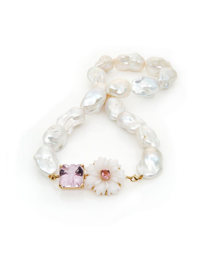 petite fleur – armband mit südseeperlen, pinkem opal, kunzit & turmalin in 18 k gold